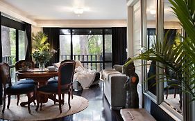 Lardi Lane- Romantic Getaway